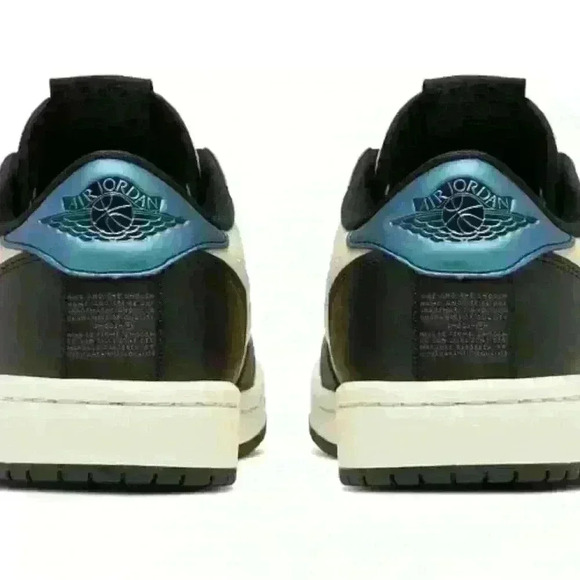 Air Jordan 1 Retro Low Slip Laceless - Picture 2 of 7